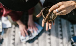 塔罗占卜 适合驱除负能量的方法哪种适合你